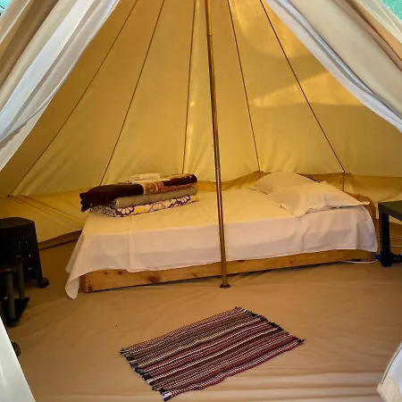 Aurora Glamping Luxury tent