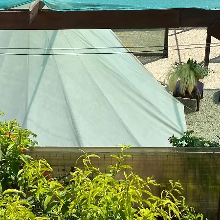 Aurora Glamping Luxury tent