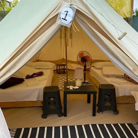 Aurora Glamping 2* 바마베체