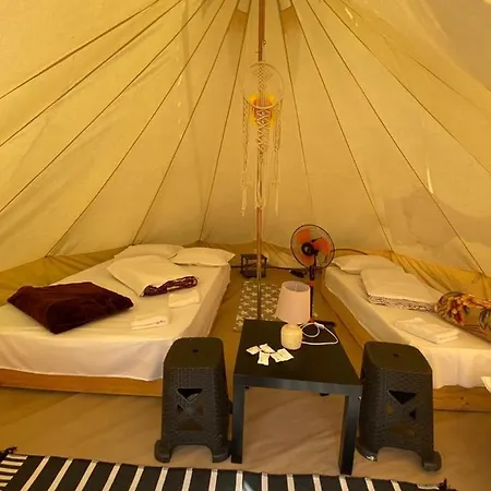 Aurora Glamping 바마베체