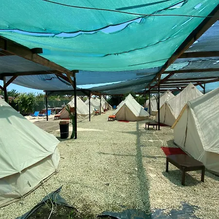 Aurora Glamping 2* 바마베체