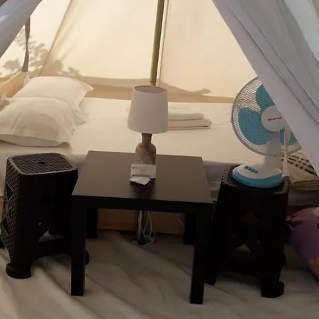 Aurora Glamping אוהל מפואר 2*