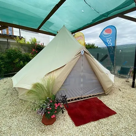 אוהל מפואר Aurora Glamping 2*